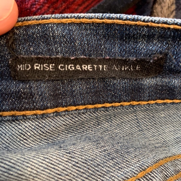 🌸BDG Mid Rise Cigarette Ankle Dark Wash Jean - Picture 7 of 8